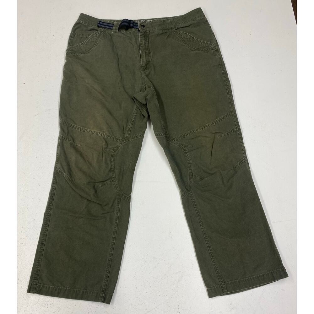 Men Mountain Hardwear cotton canvas belted outdoor hiking chino pants, 38/30